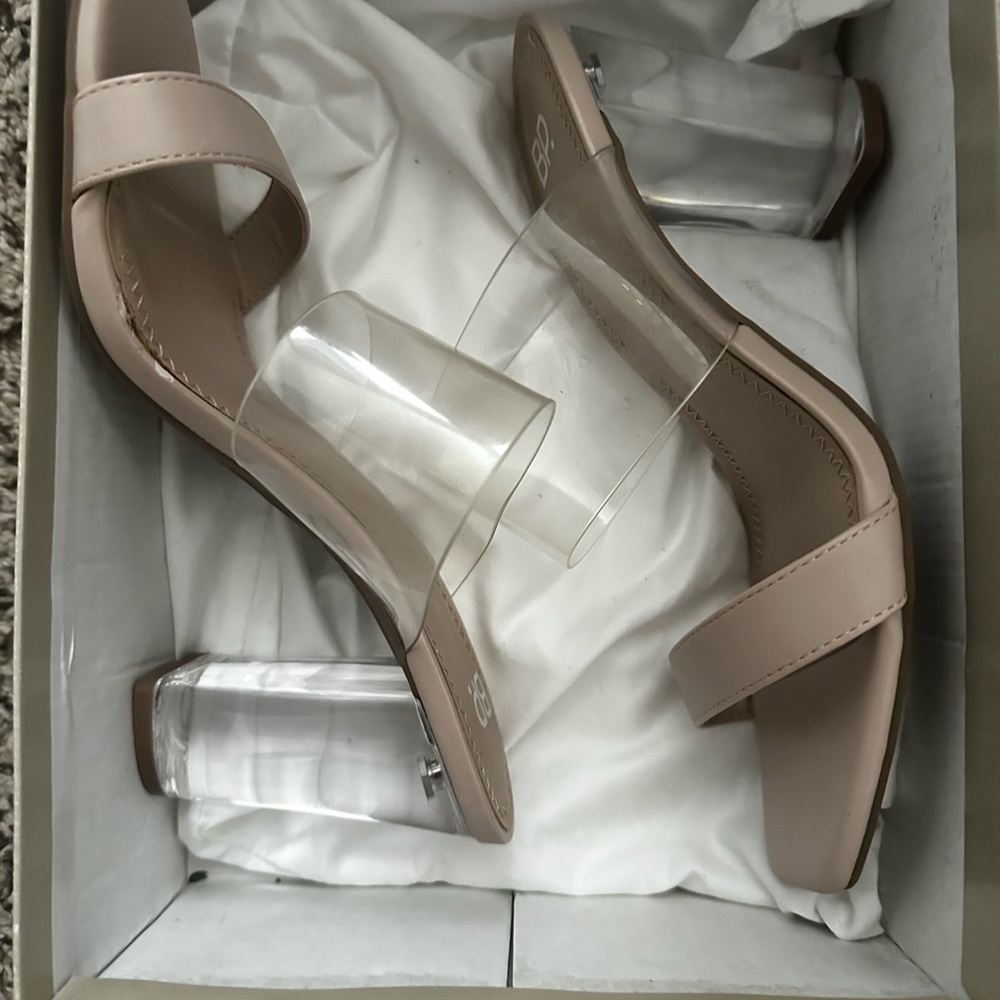 Elegant Beige Heeled Sandals